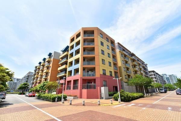 3LDK apartment in Mihama Ward, Chiba - Photo 1