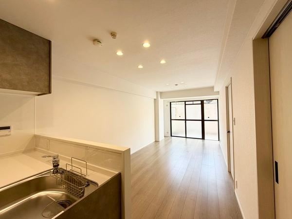 2LDK apartment in Chuo Ward, Fukuoka - Photo 1