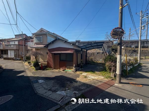 Land in a Beloved Neighborhood of Yokohama - Photo 1