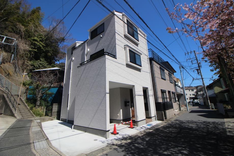 3LDK house in Yokosuka, Kanagawa - Photo 1