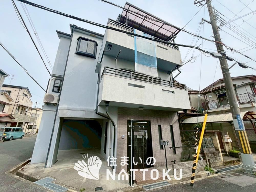 4LDK house in Neyagawa, Osaka - Photo 1