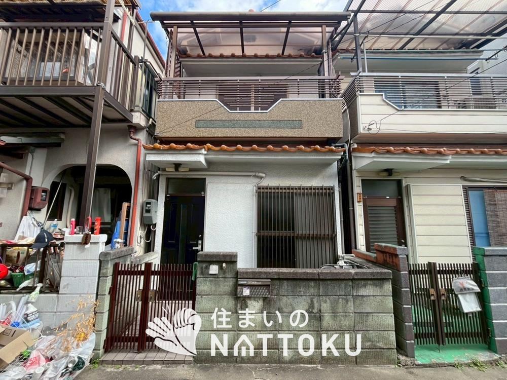 3DK house in Neyagawa, Osaka - Photo 1