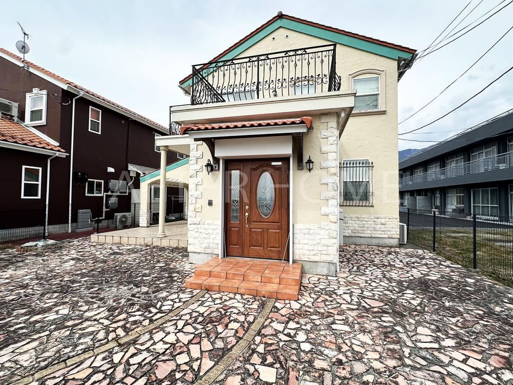 5LDK+S house in Otsu, Shiga - Photo 1