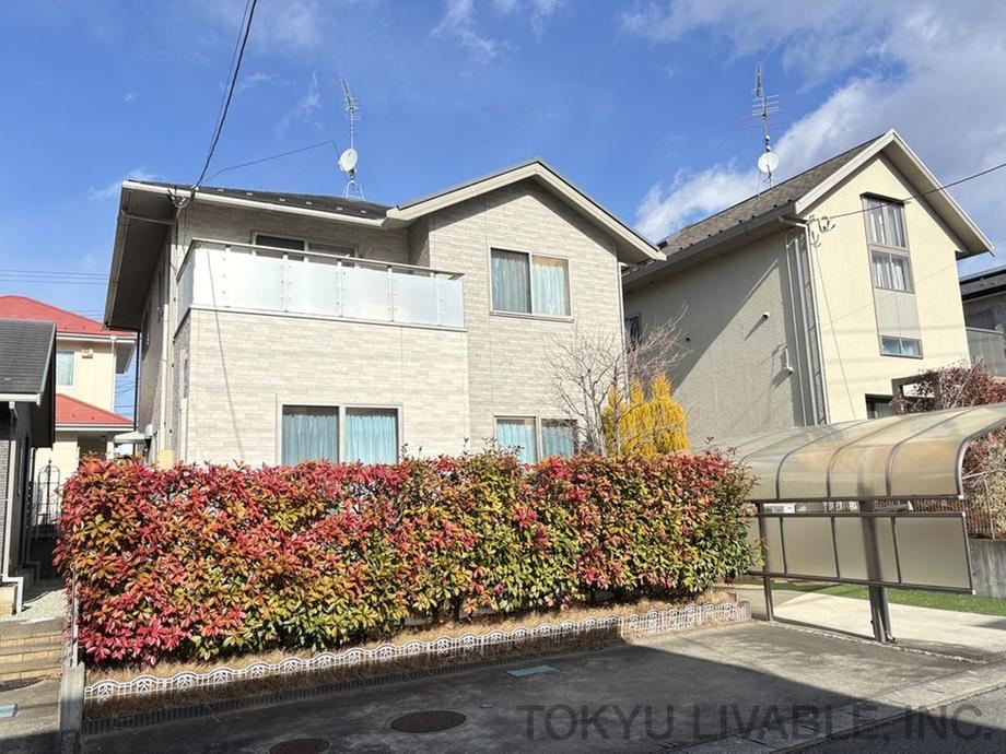 Renovated 4LDK Home in Hanazono - Photo 1