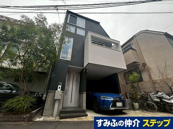 Modern 2LDK+S Detached House in Minato, Aoyama - Photo 1