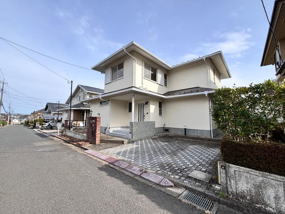 5LDK Home with Open House Scheduled - Photo 1