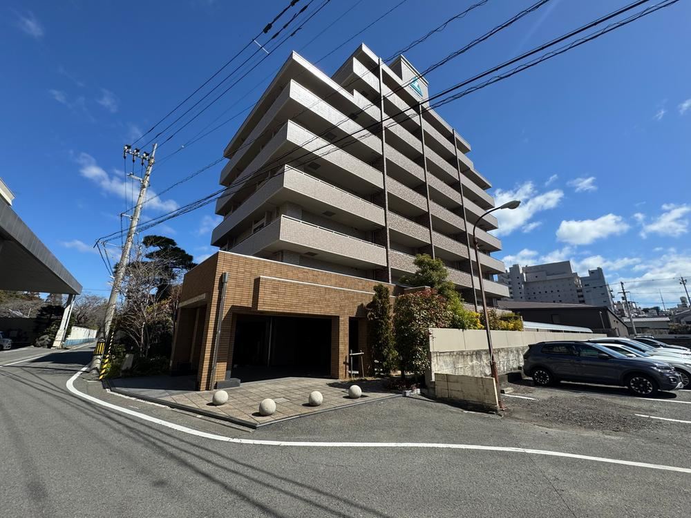 2LDK apartment in Tokushima, Tokushima - Photo 1