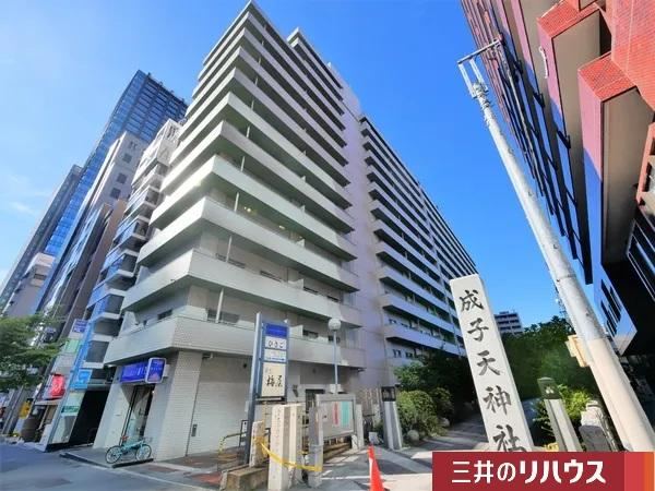 3LDK apartment in Shinjuku Ward, Tokyo - Photo 1