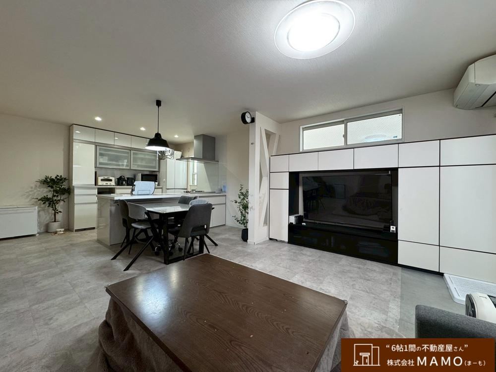 4LDK house in Neyagawa, Osaka - Photo 1