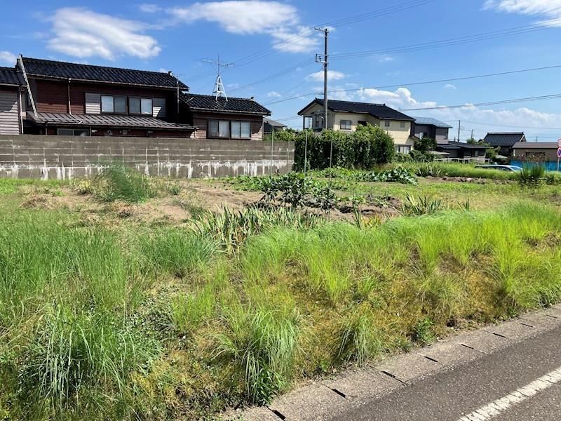 280 m² land in Joetsu, Niigata - Photo 1