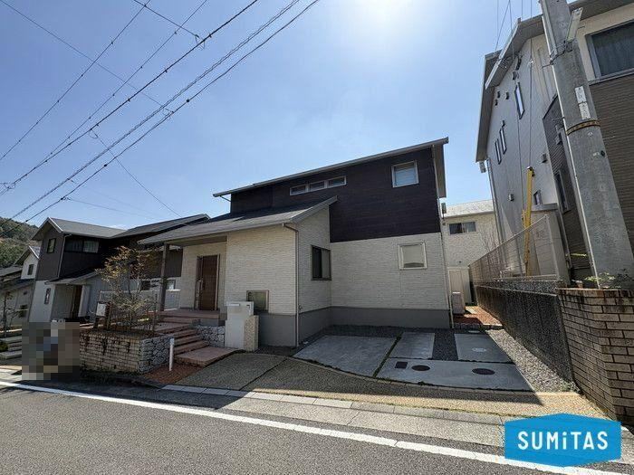 4LDK+S house in Matsuyama, Ehime - Photo 1