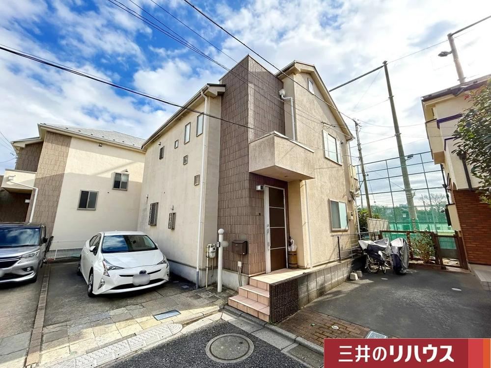Spacious 4LDK House in Kitakusuyama - Photo 1