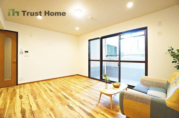 2LDK apartment in Chuo Ward, Kobe, Hyogo - Photo 1