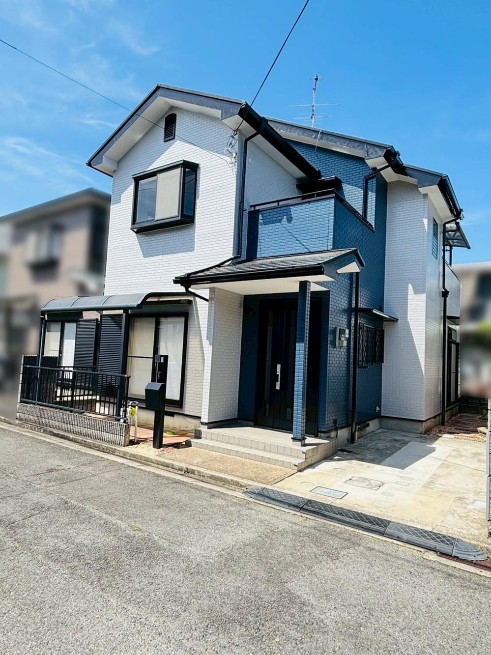 4LDK house in Ando, Ikoma District, Nara - Photo 1
