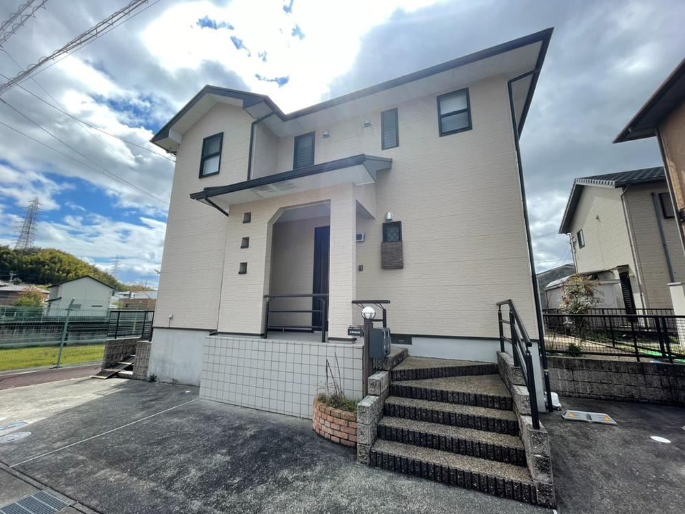4LDK+S house in Yokkaichi, Mie - Photo 1