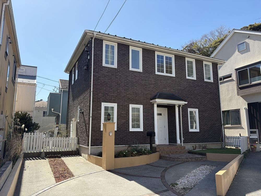 American-Style Home in Zushi City - Photo 1