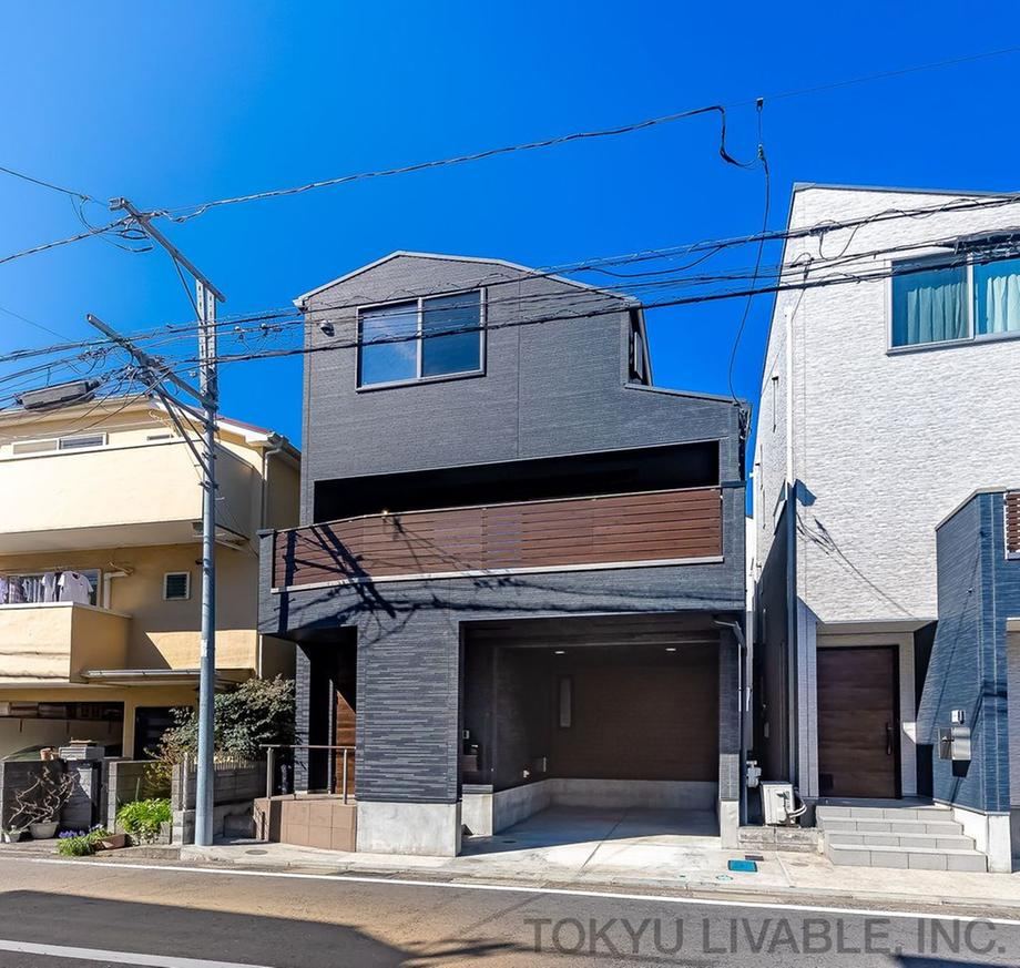 Stylish 2LDK+S Home in Okurayama - Photo 1