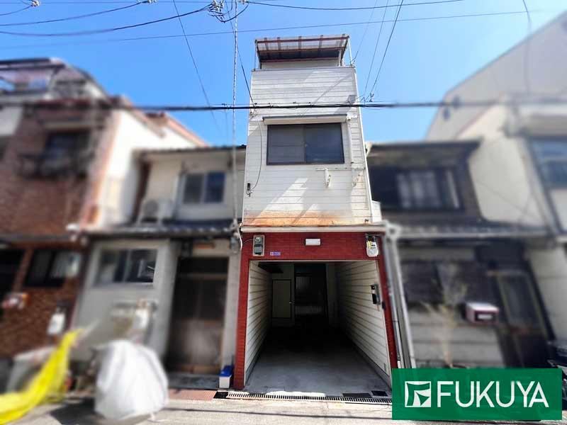 3LDK house in Fukushima Ward, Osaka - Photo 1