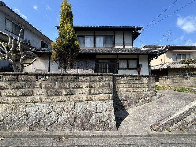 3DK house in Fukuyama, Hiroshima - Photo 1