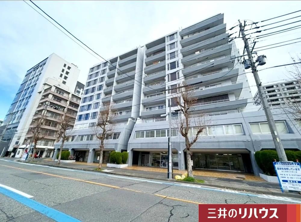 3LDK apartment in Naka Ward, Nagoya, Aichi - Photo 1