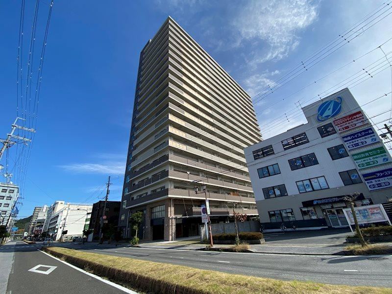 3LDK apartment in Hikone, Shiga - Photo 1
