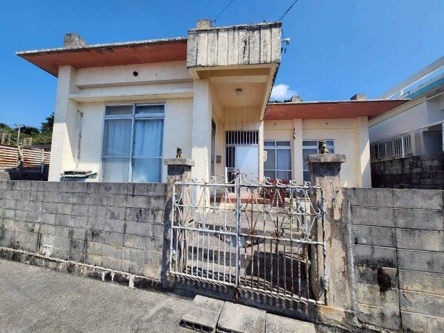 3LDK house in Uruma, Okinawa - Photo 1