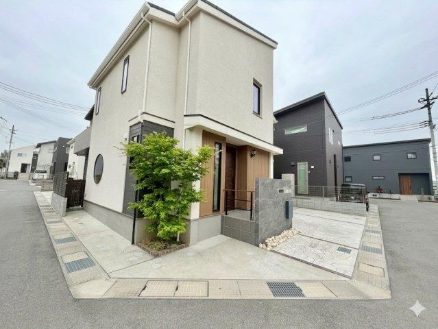 4LDK+S house in Izumisano, Osaka - Photo 1