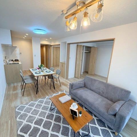 3LDK apartment in Matsuyama, Ehime - Photo 1