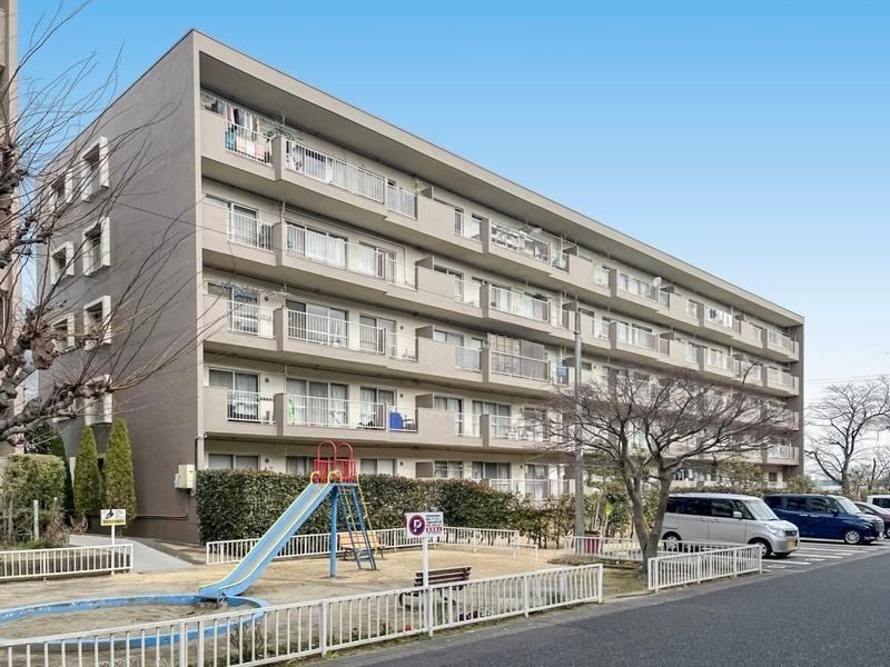 3LDK+S apartment in Kashiwa, Chiba - Photo 1