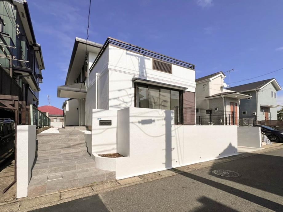 Renovated 5LDK House with Rooftop Balcony in Yokohama - Photo 1