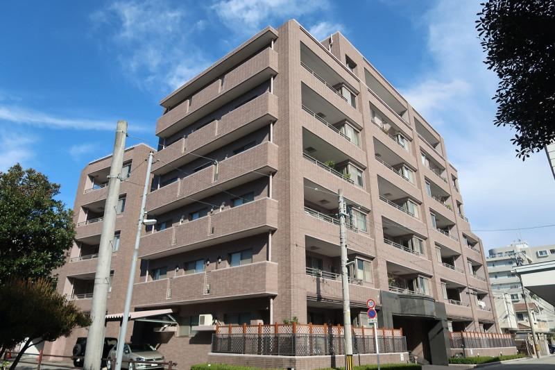 4LDK apartment in Toyama, Toyama - Photo 1