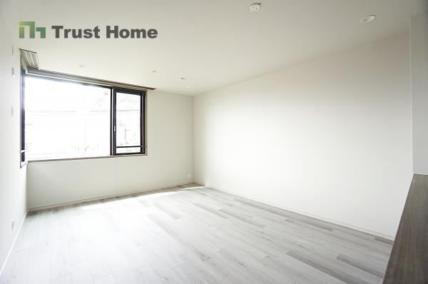 3LDK apartment in Takarazuka, Hyogo - Photo 1