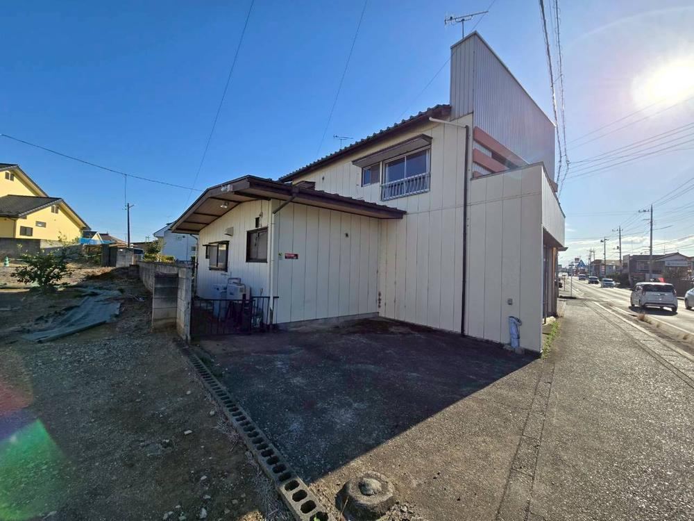 8K house in Isesaki, Gunma - Photo 1