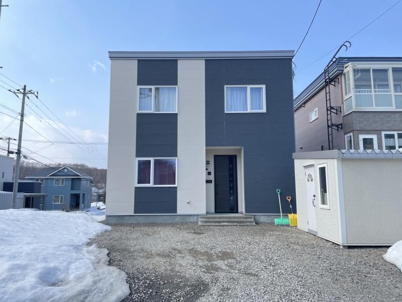Functional 4LDK Home with Spacious LDK in Kiyota, Sapporo - Photo 1