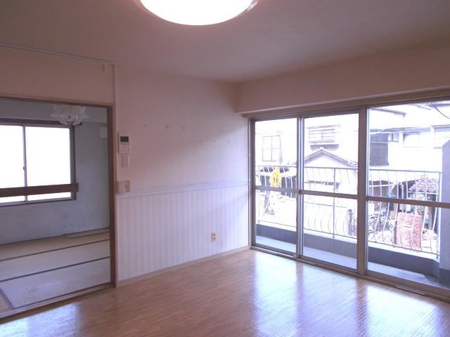 3LDK apartment in Higashi Ward, Hiroshima - Photo 1