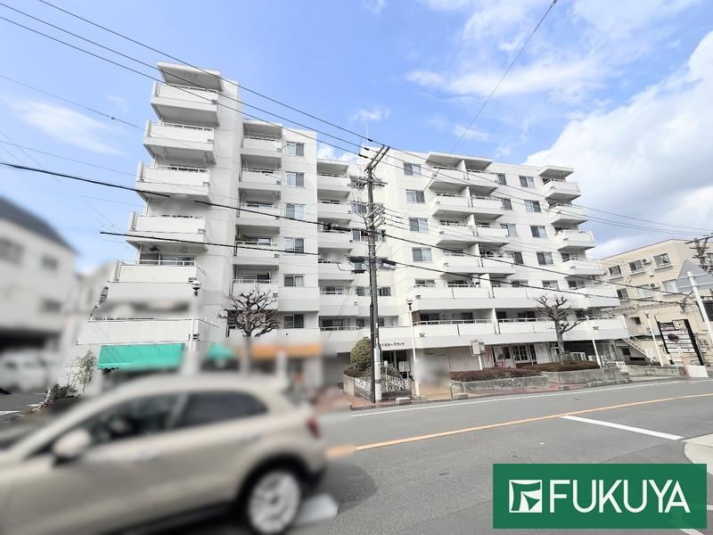 2LDK apartment in Toyonaka, Osaka - Photo 1