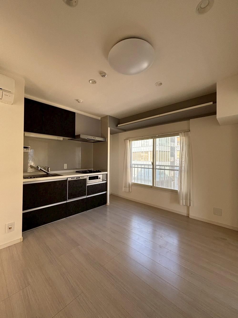 1LDK apartment in Minato Ward, Tokyo - Photo 1