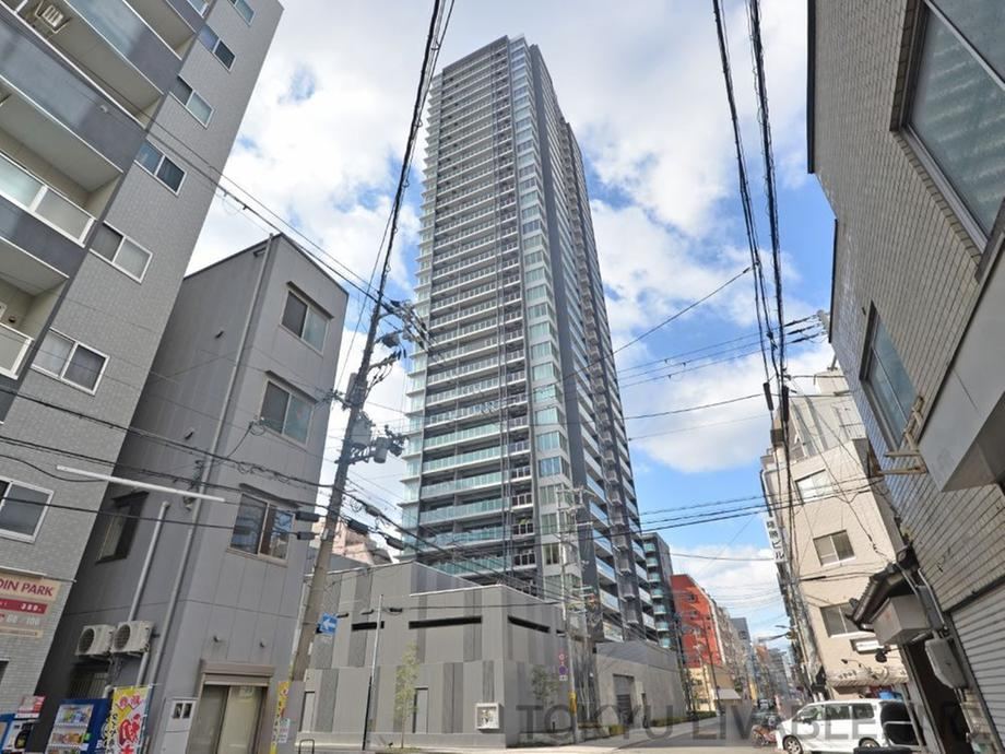 2LDK apartment in Kita Ward, Osaka - Photo 1