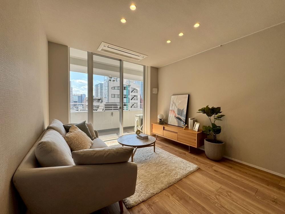 3LDK apartment in Minato Ward, Tokyo - Photo 1