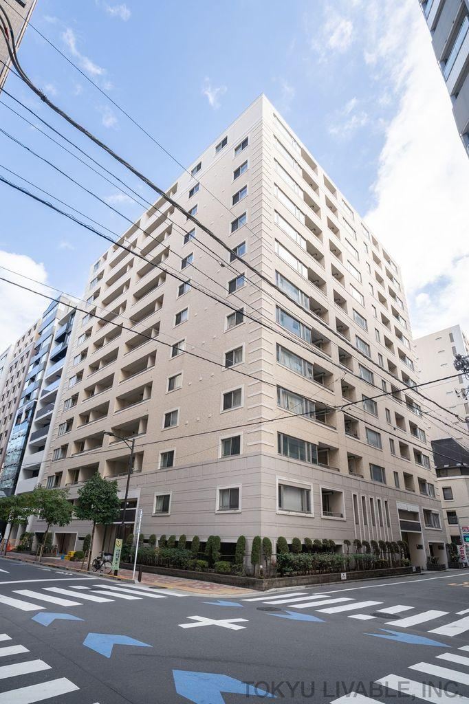 2LDK apartment in Chuo Ward, Tokyo - Photo 1