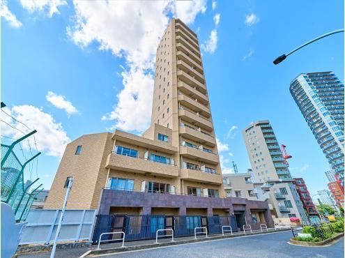 1K apartment in Minato Ward, Tokyo - Photo 1