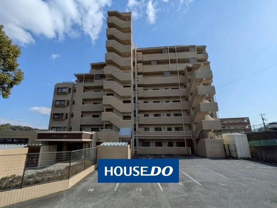 4LDK apartment in Shunan, Yamaguchi - Photo 1