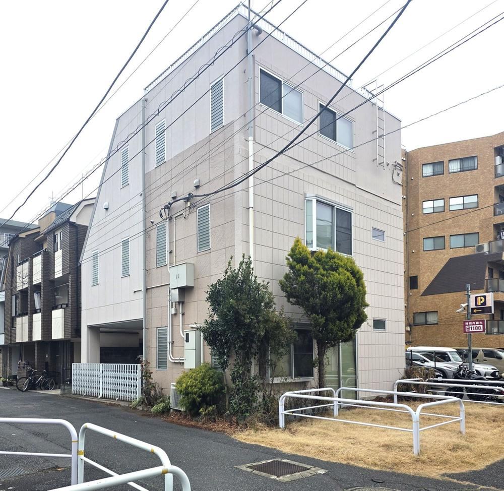 Mixed-Use Residential Building in Kichijoji Kitamachi - Photo 1