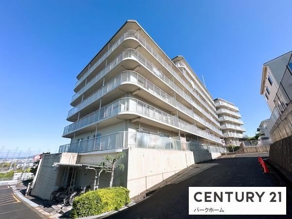 2LDK+S apartment in Otsu, Shiga - Photo 1
