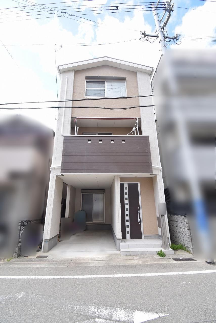 4LDK house in Nagata Ward, Kobe, Hyogo - Photo 1