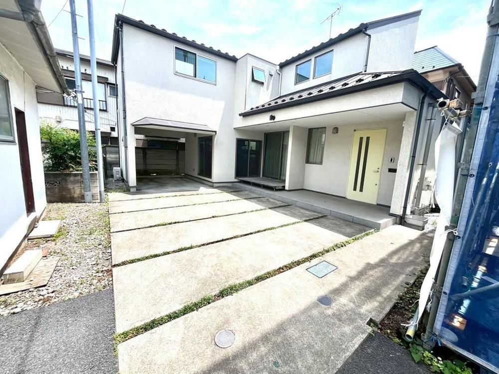 Custom-Built 4LDK House Near Yōga Station - Photo 1