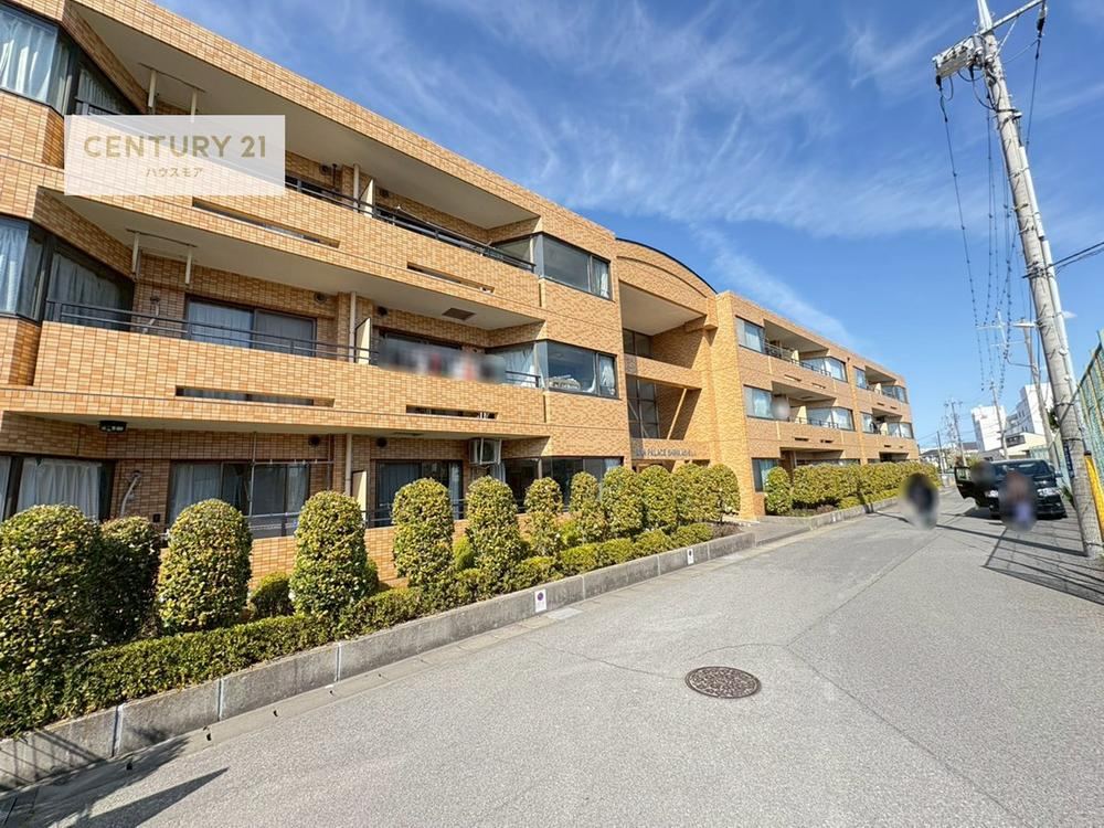 3LDK apartment in Kashiwa, Chiba - Photo 1