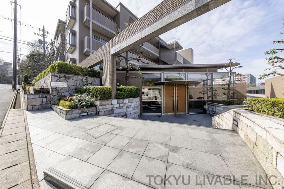 3LDK apartment in Showa Ward, Nagoya, Aichi - Photo 1