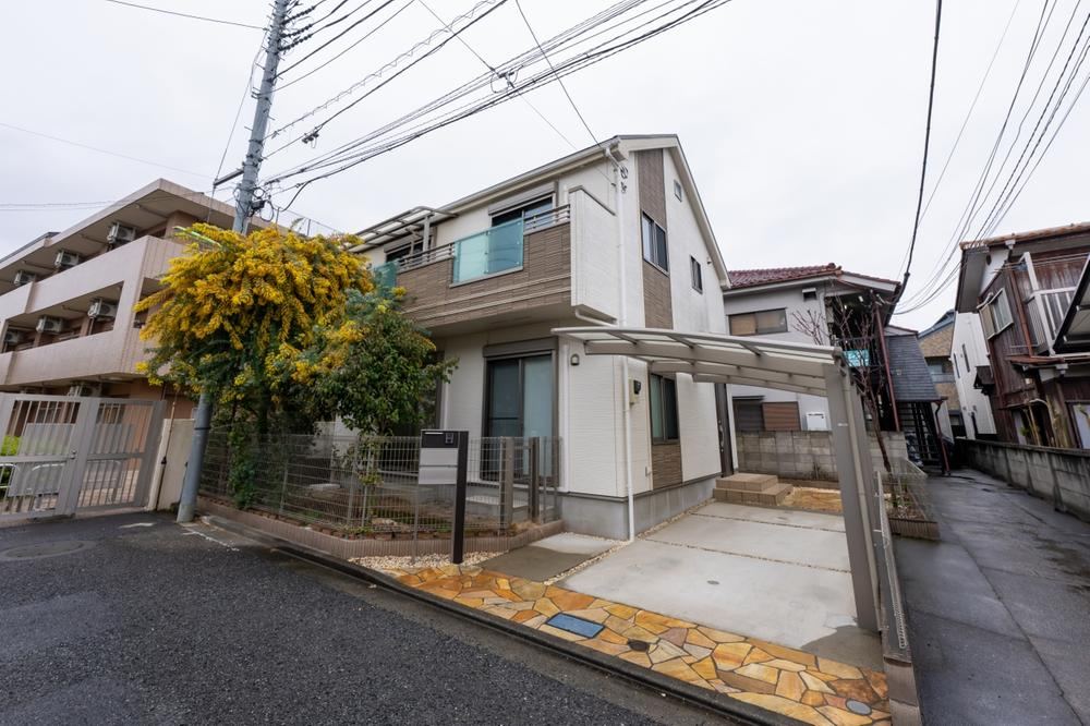 Renovated 4LDK House in Setagaya - Photo 1
