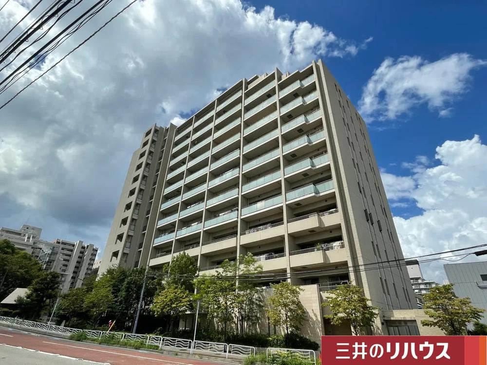 3LDK apartment in Koto Ward, Tokyo - Photo 1